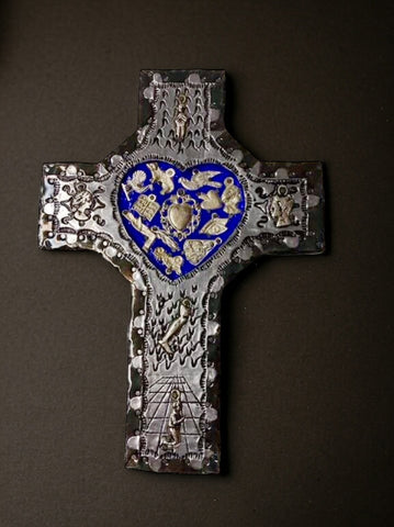 Madeira Negra Cruz Cross with Milagros